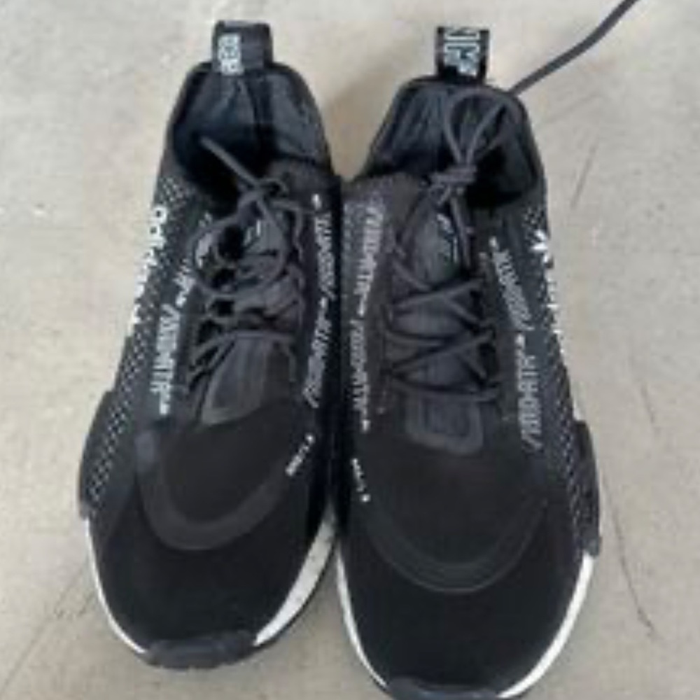 Adidas Womens 6.5 or Mens/Boys 5 NMD
